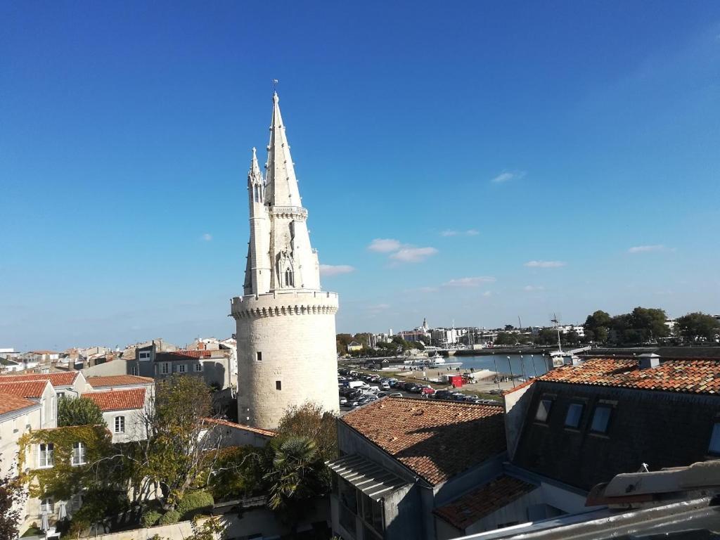 Vue Superbe Sur Tour De La Lanterne T2 Avec Terrasse Remparts 2 Daire La Rochelle  Dış mekan fotoğraf