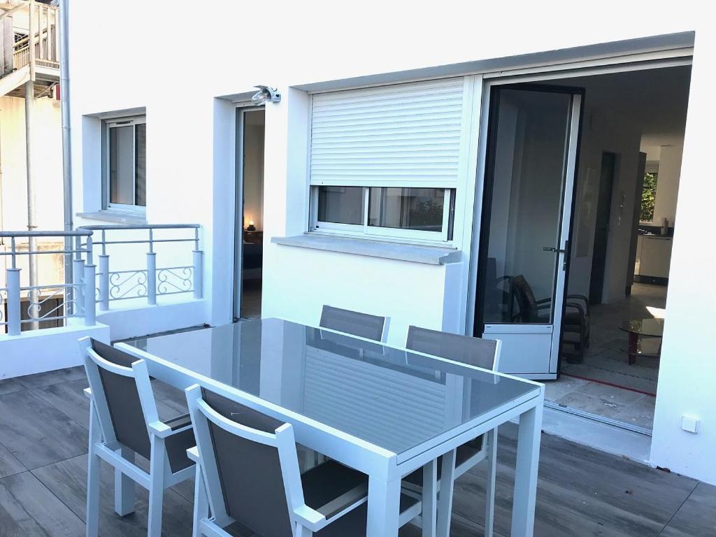 Vue Superbe Sur Tour De La Lanterne T2 Avec Terrasse Remparts 2 Daire La Rochelle  Dış mekan fotoğraf